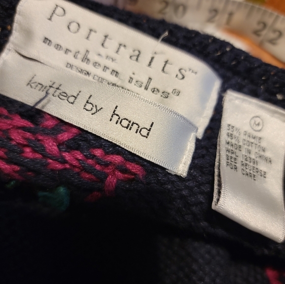 Portraits Northern Isles Size Medium Women's Sweater Cardigan Hand Knitted m13 - Picture 3 of 5